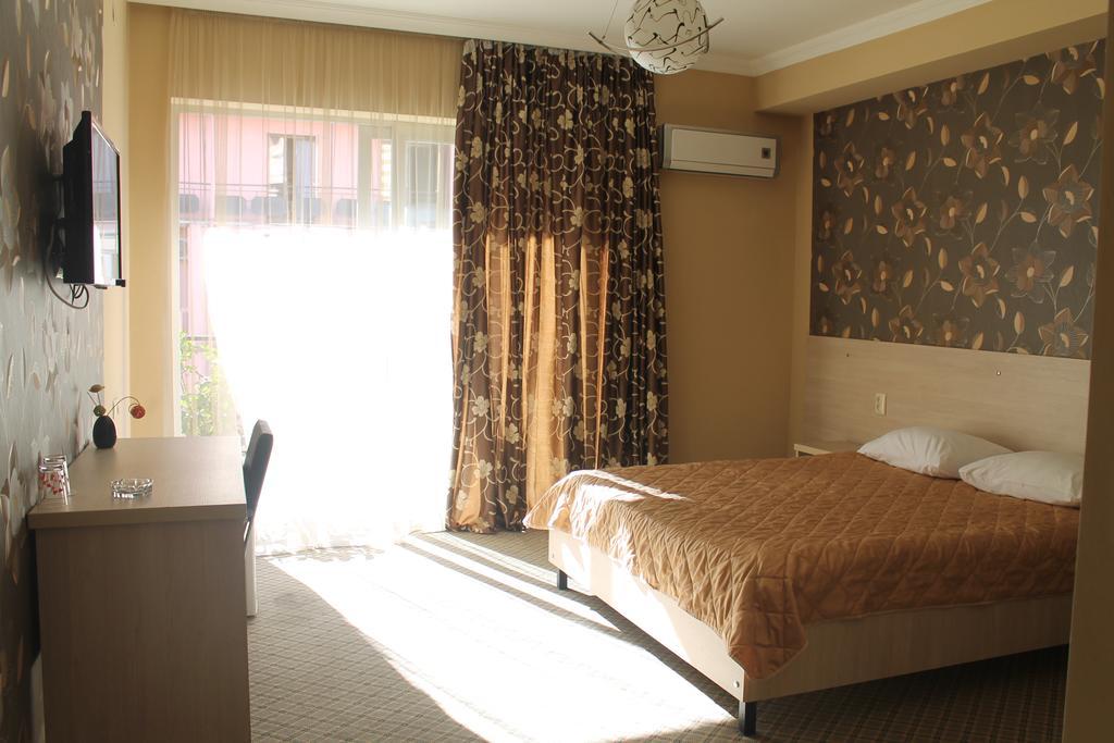 באטומי Hotel Elio מראה חיצוני תמונה